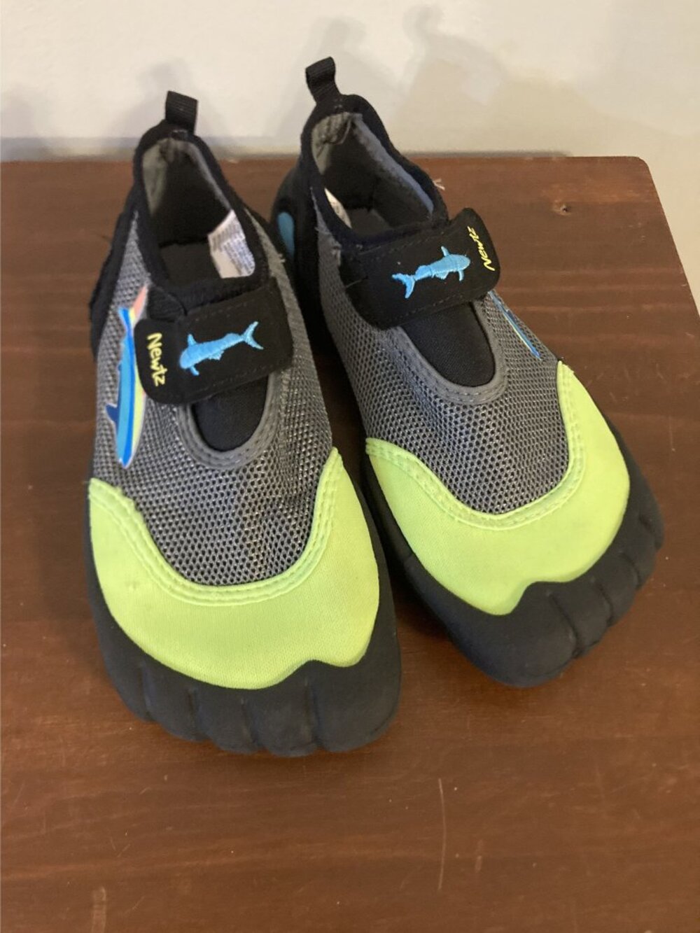 Newtz Kids Shark Aqua Water Shoes Size 13 Gray Green Mesh Strap